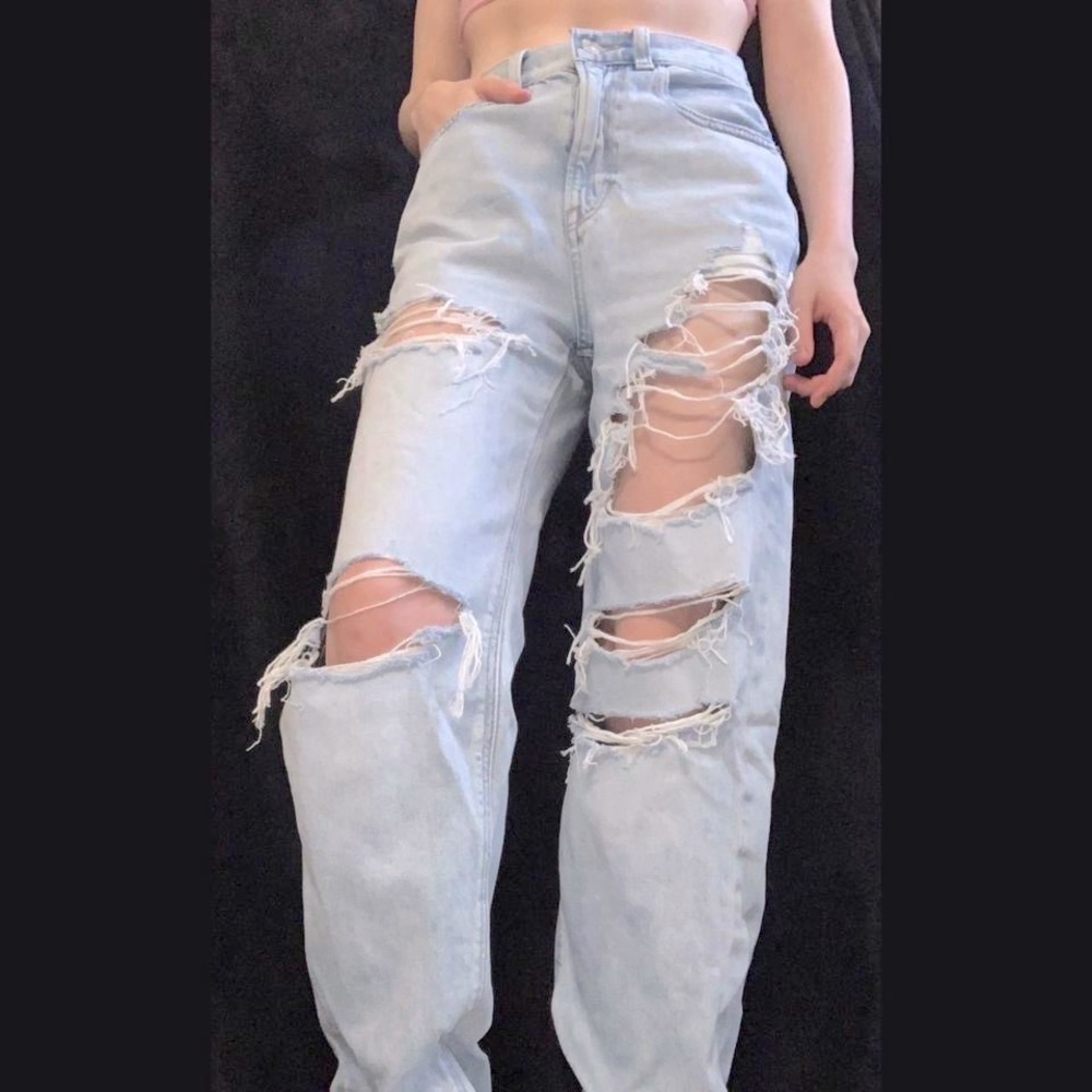 American Eagle Outfitters Distressed Jeans, size 0